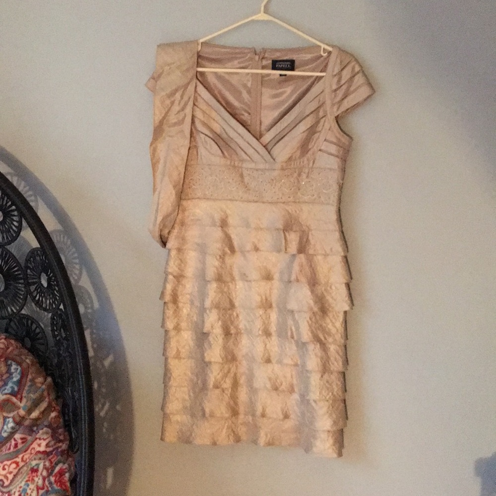 ADRIANNA PAPELL Gold Cocktail Dress - Picture 6 of 6